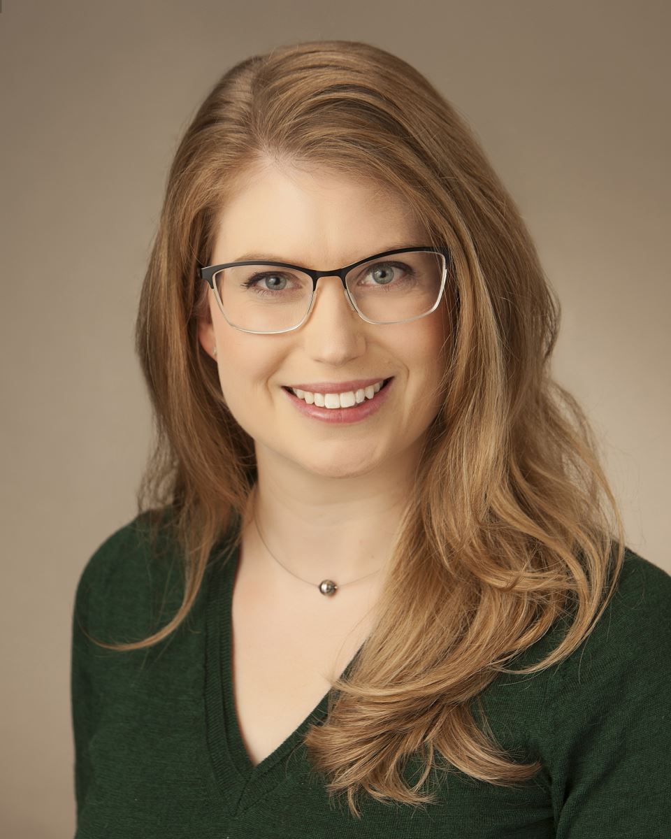 Gwendolyn Gravelie, MD